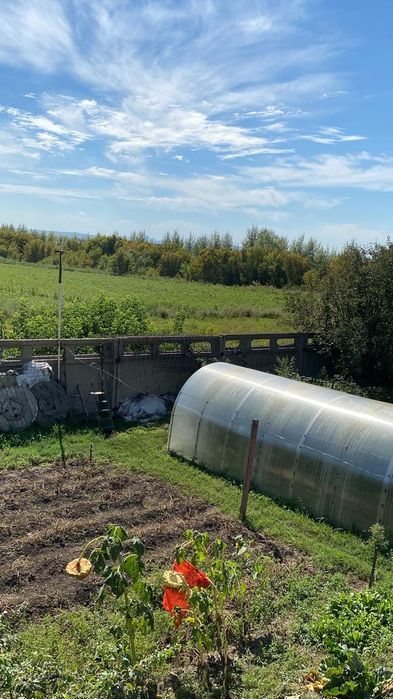 Продаётся двухэтажный дом.