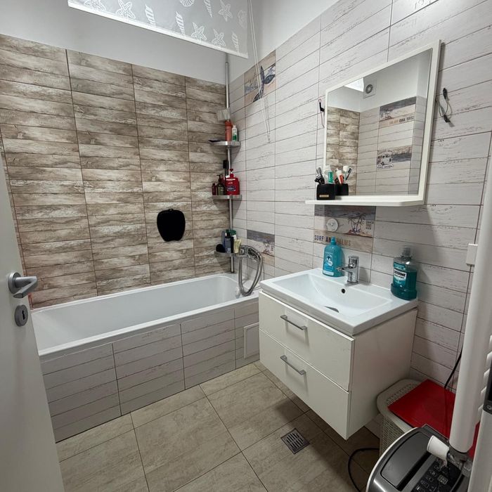 Apartament 2 camere de vânzare  sector 4