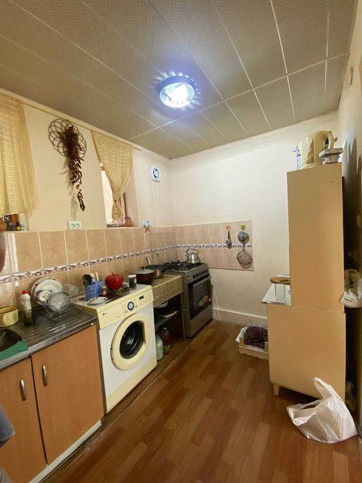 Продаётся двухэтажный дом/дача в Чирчике (ориентир Джалаир,СВТ «Куёш»)