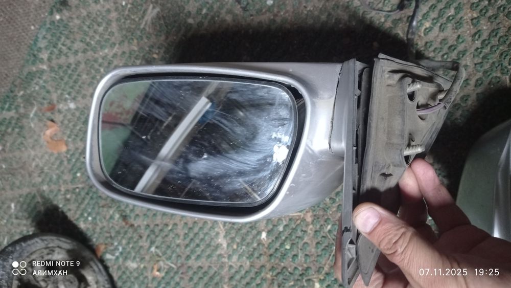 Зеркало Камри 30