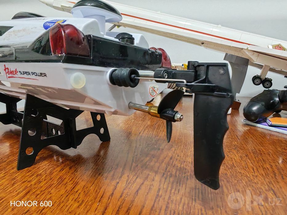 Катер на r/c / лодка на радиоуправлении / катер / hj 806