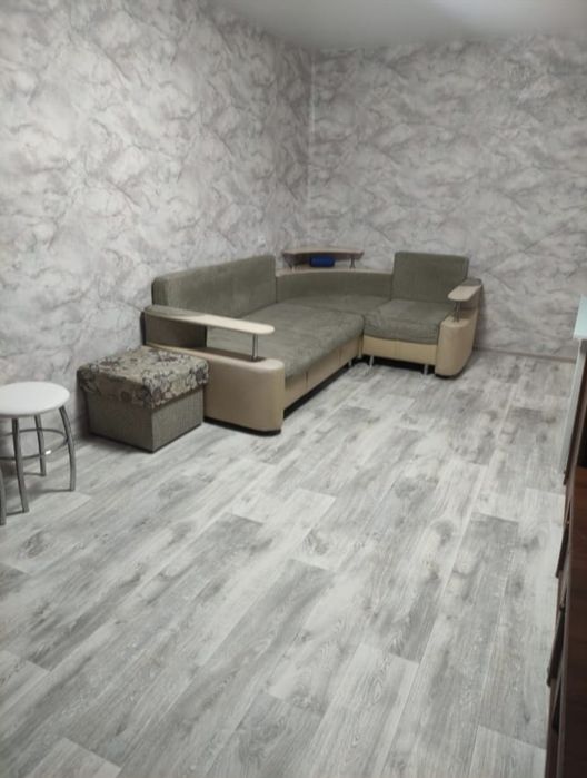Сдам 2 комн. квартиру район 8 школы