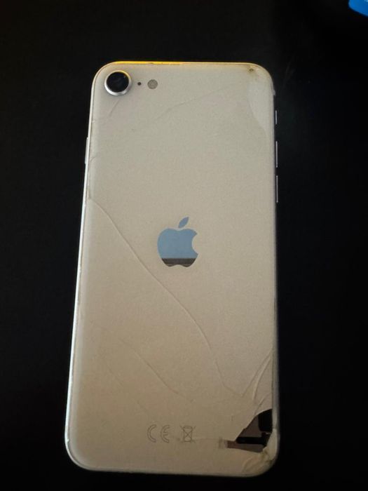 Iphone Se 2020 76%  коробка имеется