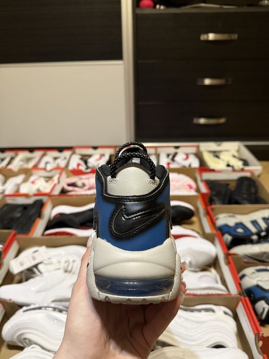 Nike air more uptempo