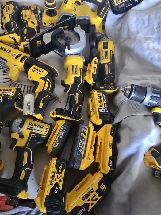 Vand scule dewalt 18V