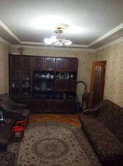 Продаётся квартира на Ц-6 3ком/1/4 огород и подвал, мечеть Минор