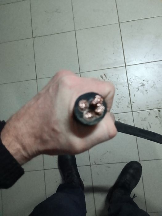 Продам кабель под названием кг