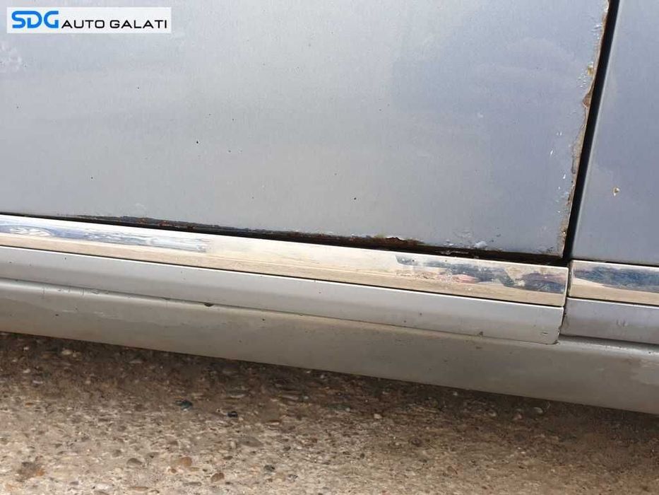 Usa Usi Portiera Portiere Stanga Fata Dezechipata cu Rugina VW Passat B7 2010 - 2015 Culoare LC7Z [X3028]