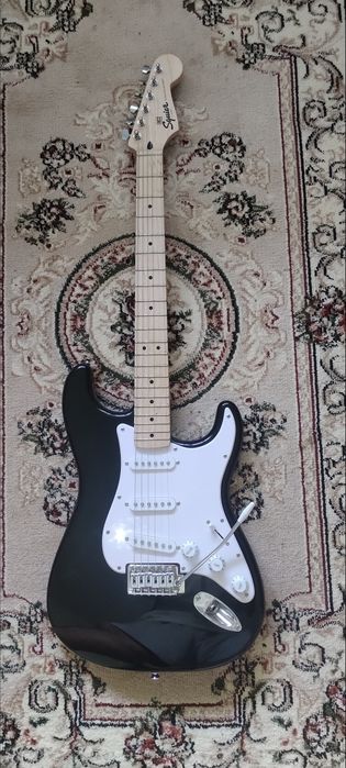 Squier Sonic Strat MN Black