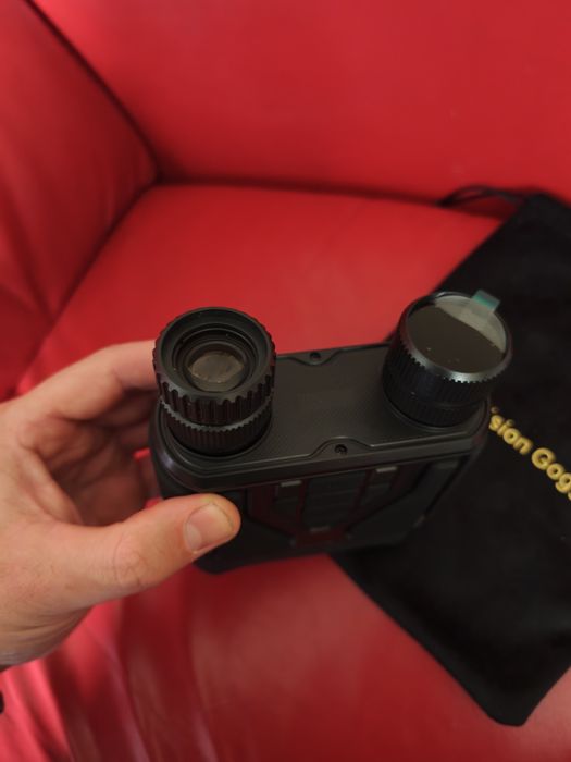 Цифров бинокъл нощно виждане