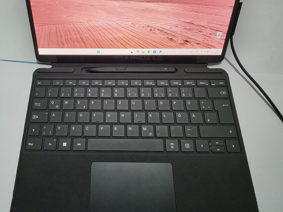 Microsoft Surface Pro 8