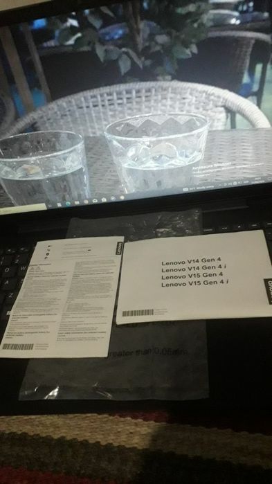 Lenovo v14 gen4 amd athlon silver 7120 u