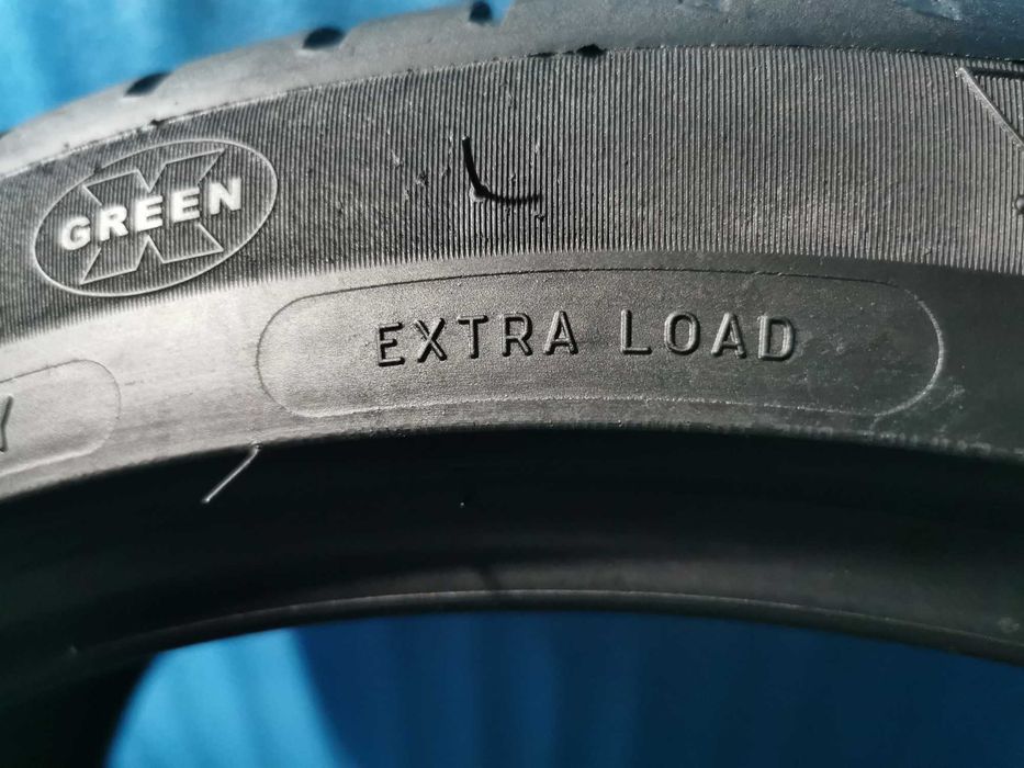 245/40 R19 - 275/35 R19 - michelin runflat 4 bucati