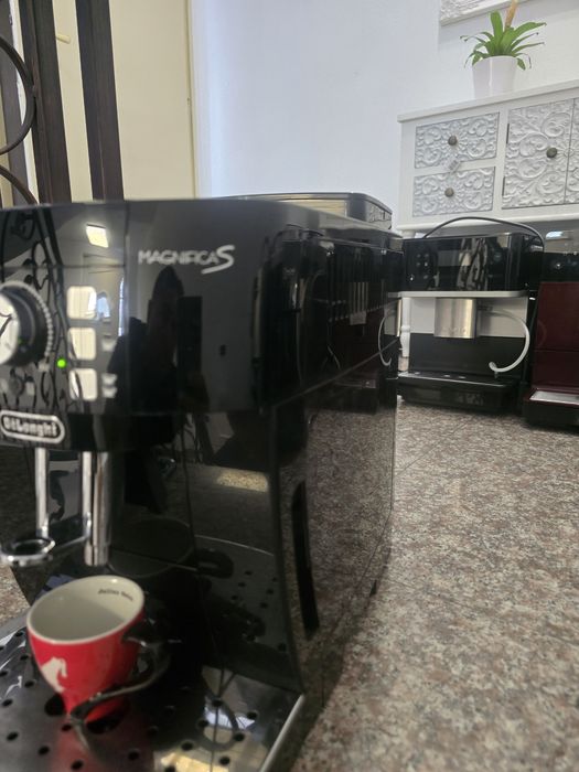 Кафемашина Delonghi magnifica s