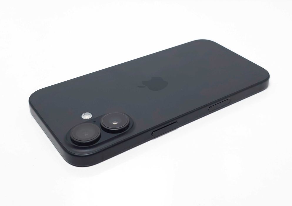 НОВ•iPhone 16 128GB Black