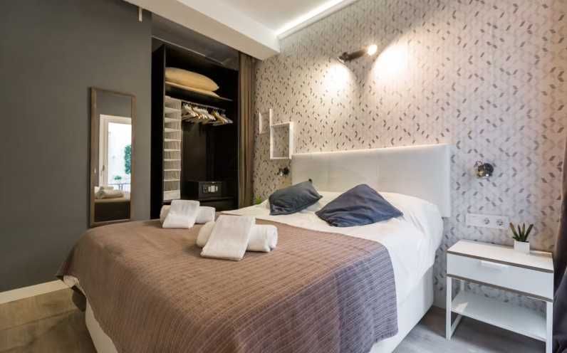 Дава се под наем Тристаен апартамент в Пловдив, Център - 75 кв.м за 224.4 € - Снимка #1