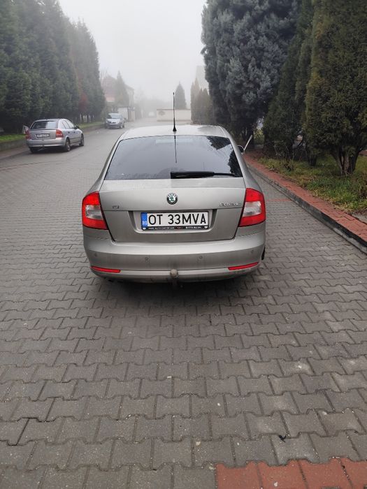 Vând skoda 2 automata