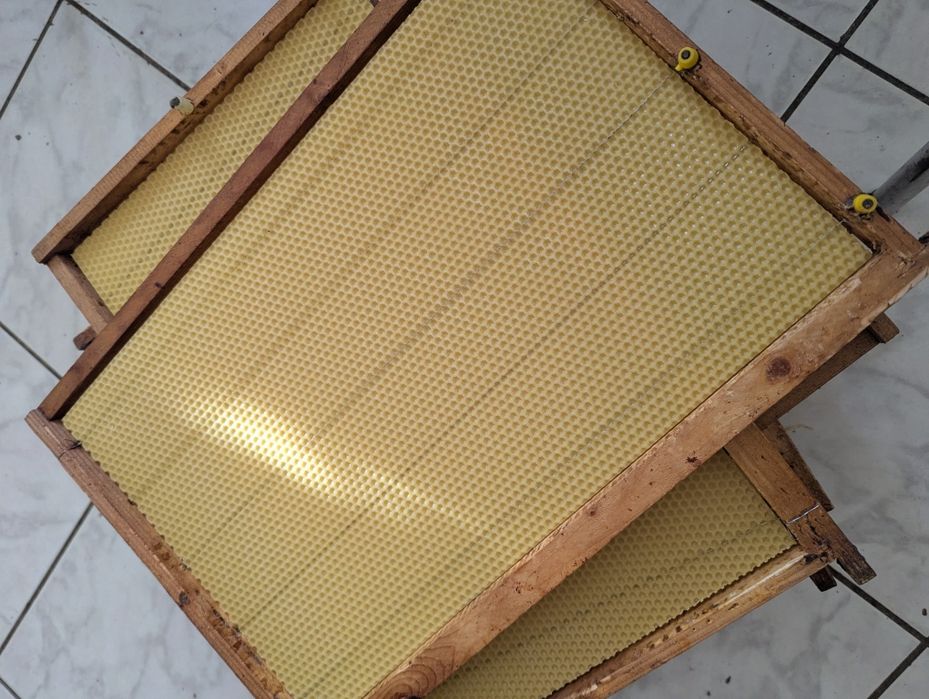 Foiță de ceara de albine naturală.