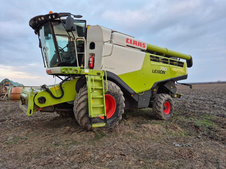 Claas Lexion 750+Echipament paioase, garanție,  lesing e Claas V750