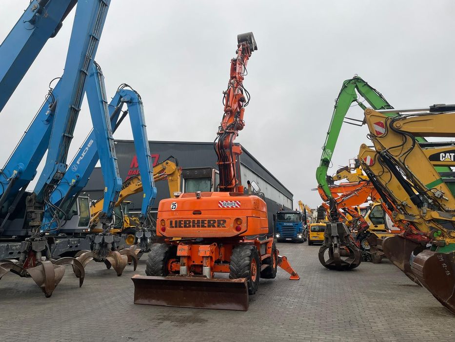 Excavator pe pneuri Liebherr A314 / RATE  LEASING / 2008