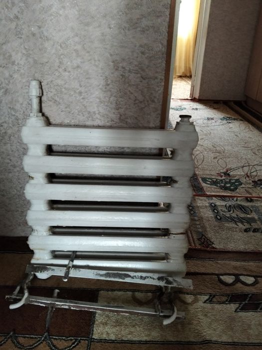 Продам батарею б/у