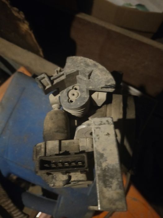 Гольф 3 монопрыск 1.6 абу продам