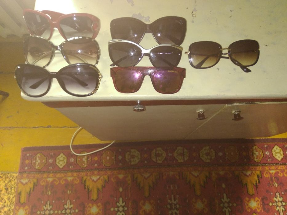Продам солнцезащитные очки новые