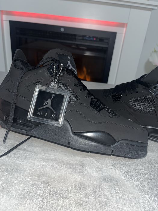 Jordan 4 Black Cat
