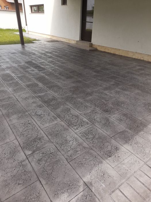 Turnate beton  elcioterizat sau amprentat