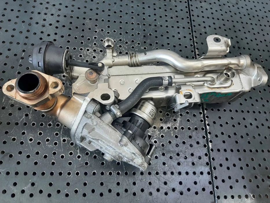 racitor gaze cu egr   2.0 d b47d20a  bmw seria 5 f10 f11 seria 1 f20 f21  8596444  737891-10
