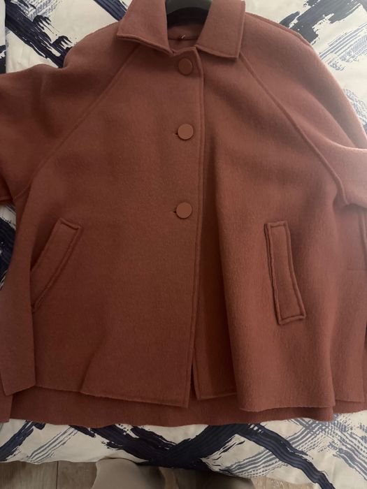 Палто Max and Co с отрязан етикет