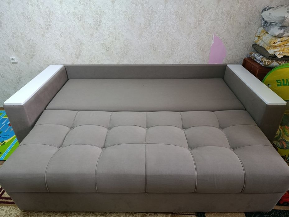Диван продам как новый