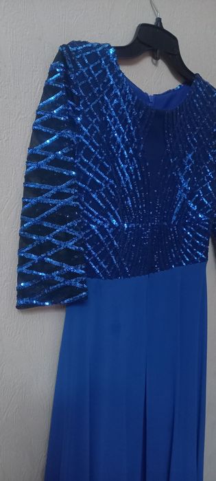 Платье нарядное вечернее