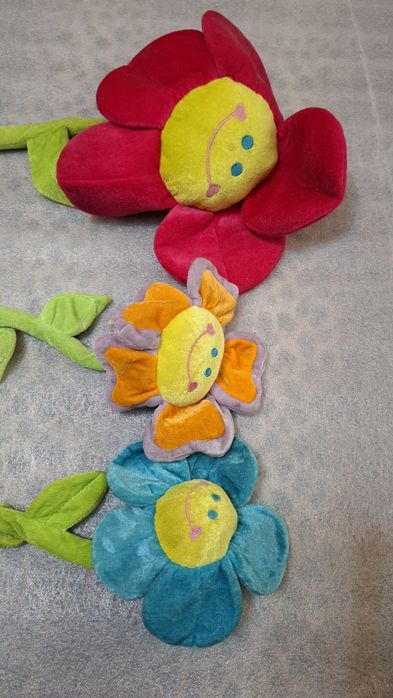 Игрушки цветочки.