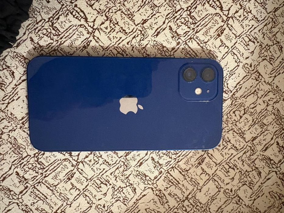 Айфон 12 ямкость 76