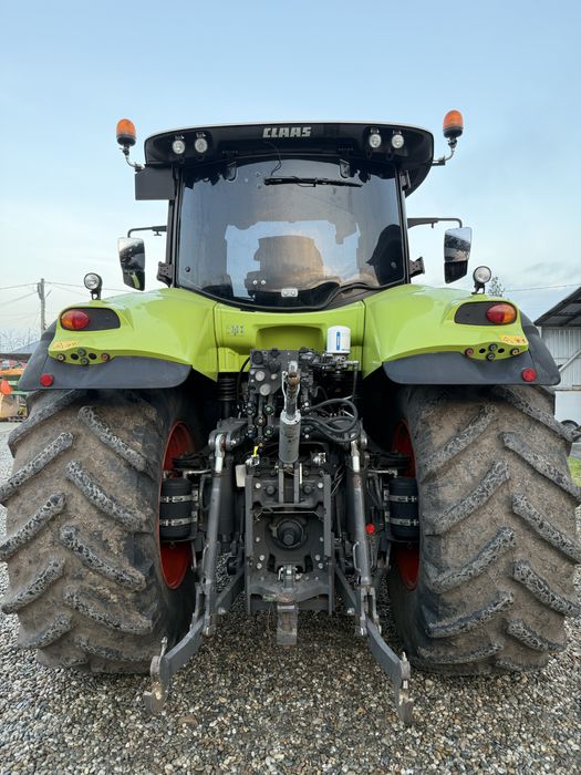 Vând / Schimb Claas axion 830