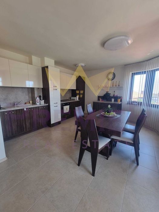 Дава се под наем Тристаен апартамент в Варна, Виница - 120 кв.м за 867 € - Снимка #1