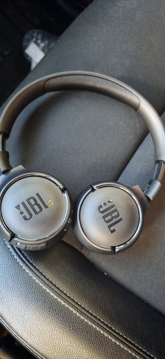 Слушалки JBL  bluetooth