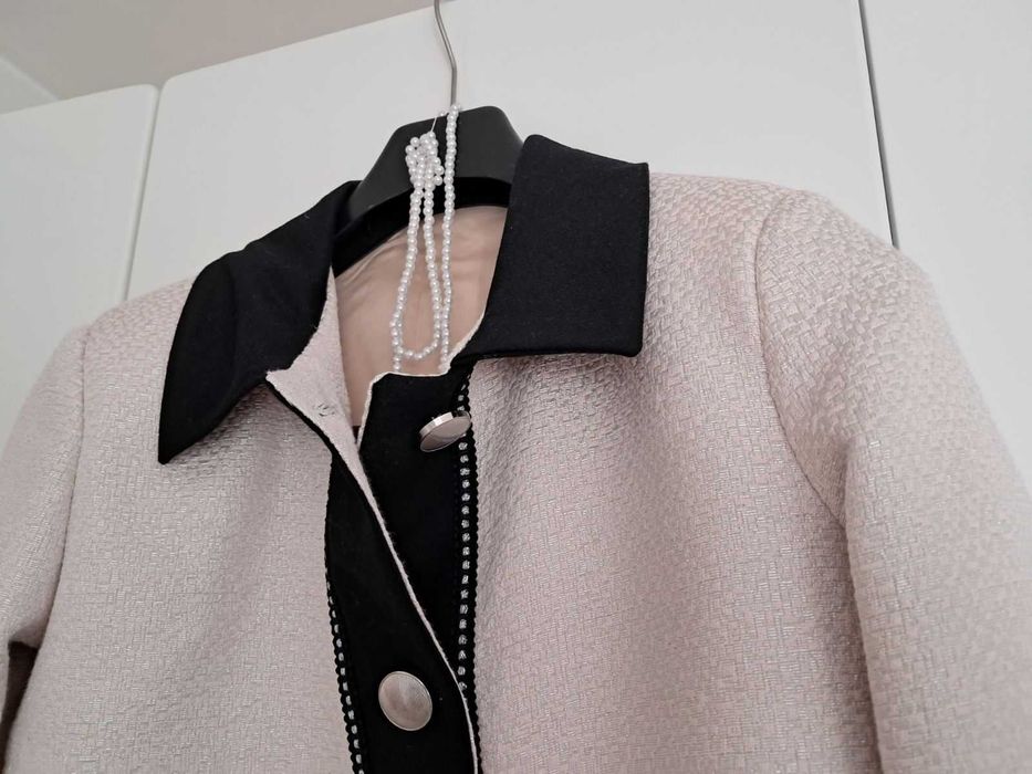 Ефектно дамско сако с перфектна изработка