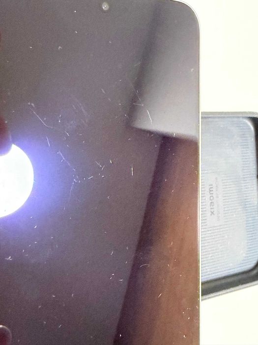 Xiaomi 15 – 12GB RAM / 128GB, на 8 месеца