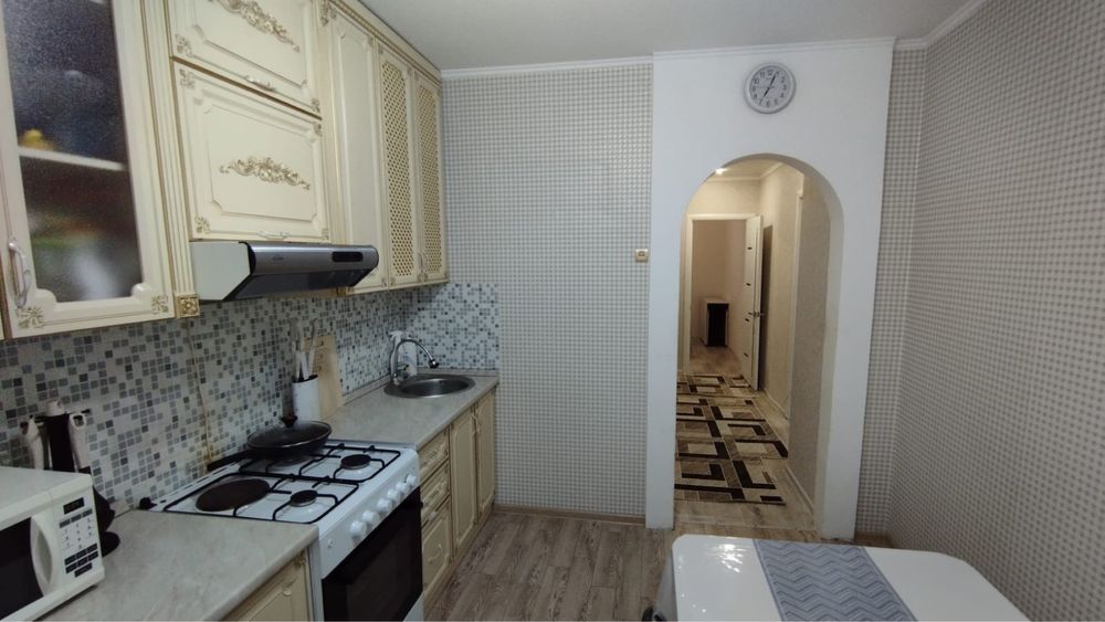 Продам 4-х комн квартиру