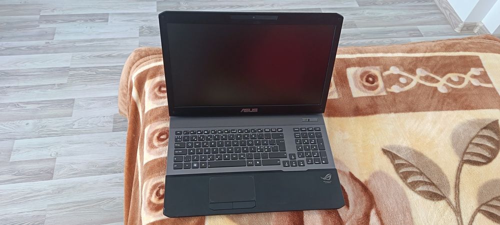 ASUS ROG 17.3 inc