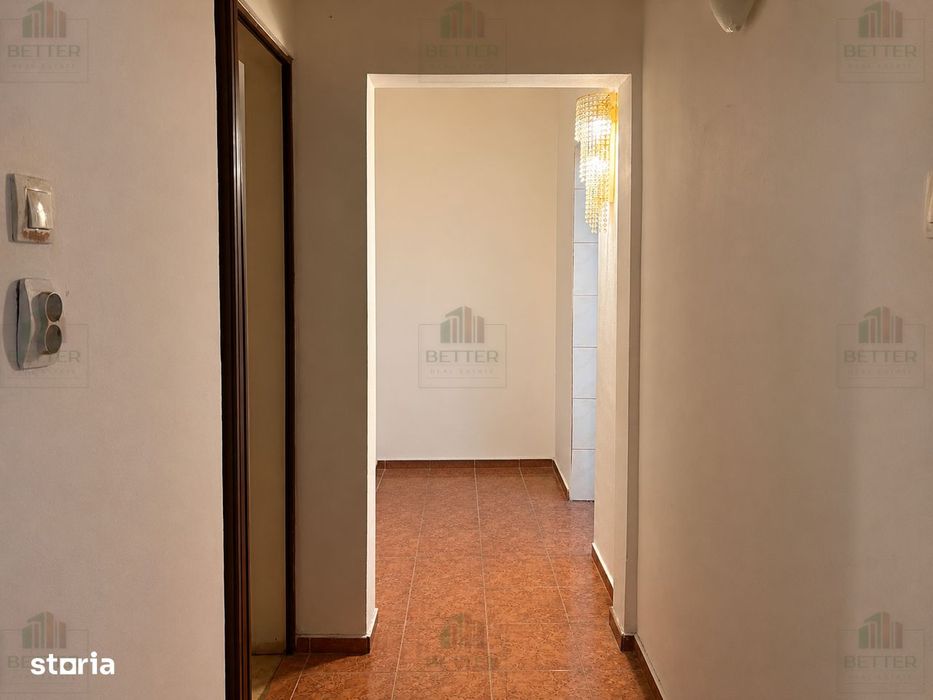 Apartament 2 camere de renovat, zona Titan – aproape de metrou