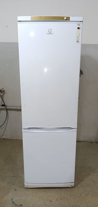 Б/у холодильник Индезит в хорошем состоянии