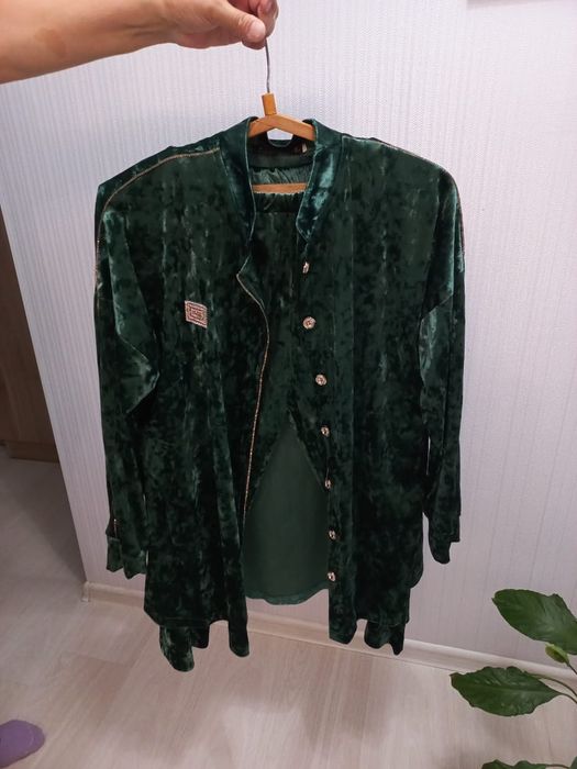 Женская одежда , костюм брючный