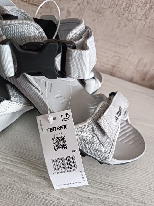 Оригинальные сандали adidas