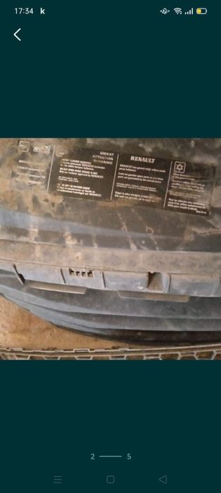 Продам решетки в бампер на логан 1 оригинал