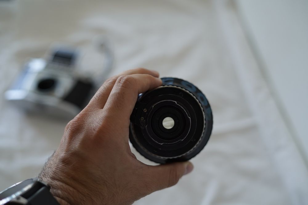 carl zeiss flektogon 20mm f4 cu aparat EXA