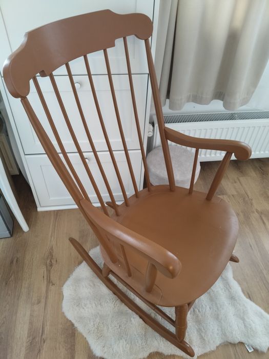 Scaun balansoar din lemn