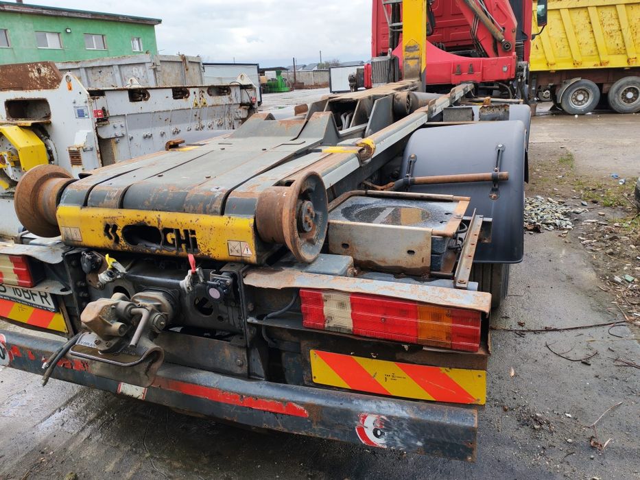 Vând Mercedes Actros abrol +macara an 2007